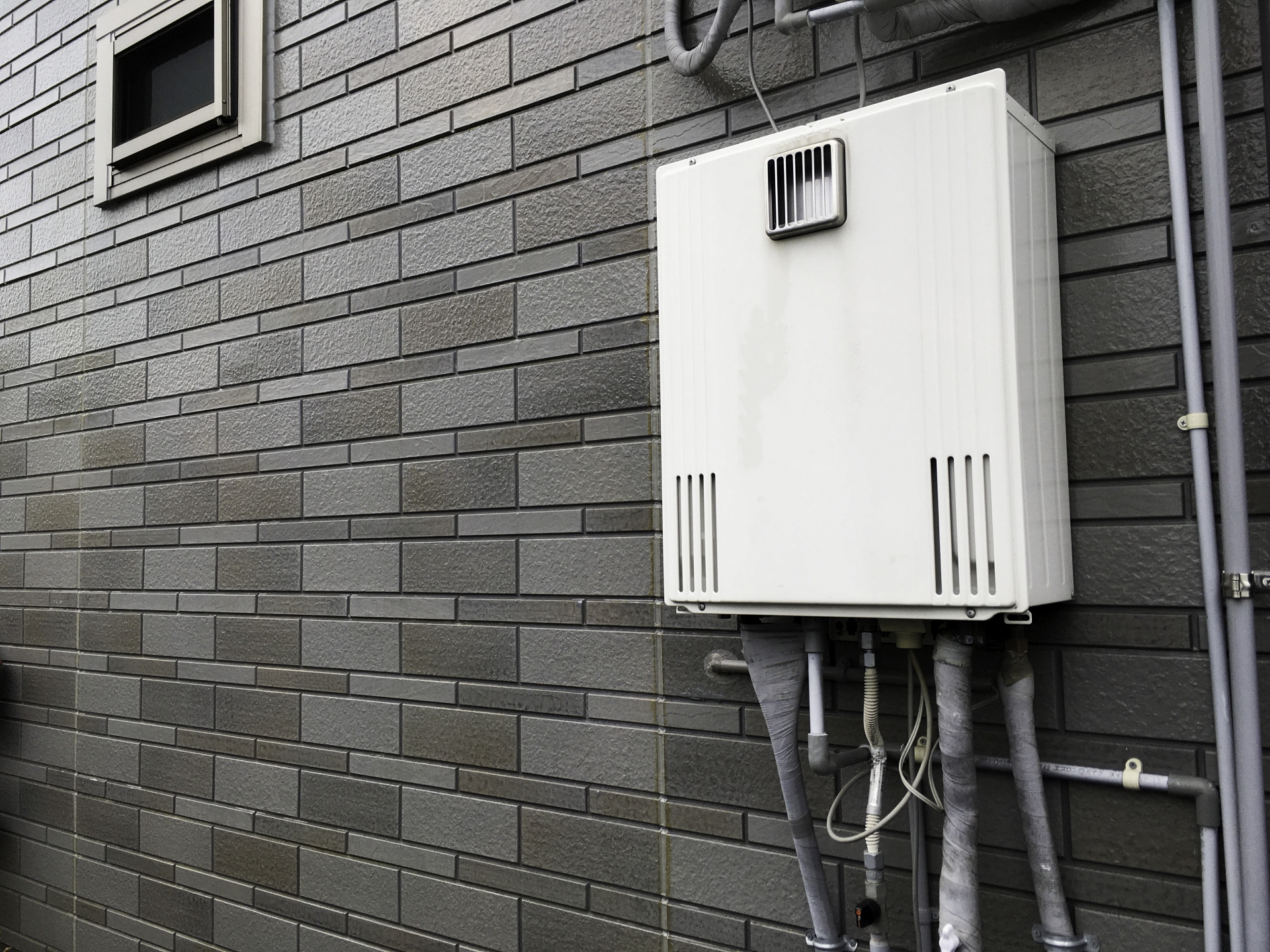給湯器のエラー760が出た時|電源を抜いてよい条件と危険
